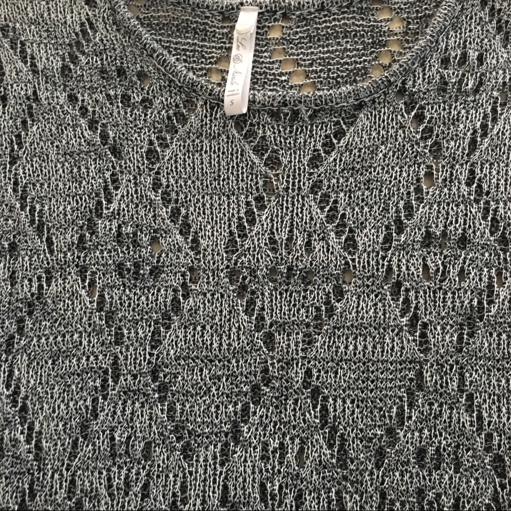 Top - Picture 4 of 5